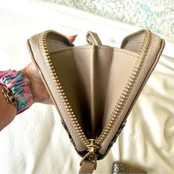 Kate Spade New York Neda Glitter Greta Court Cityscape Wallet taupe and silver - Picture 9 of 11